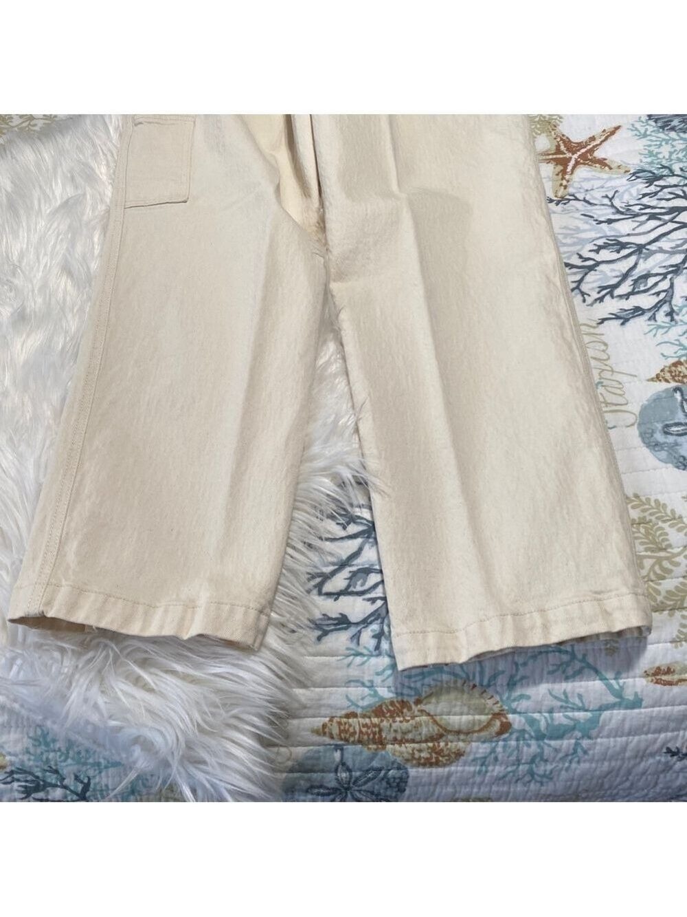 Universal Thread woman’s Straight Leg Jeans Size 8 Beige - Picture 10 of 10